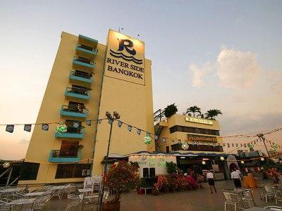 Riverside Bangkok Hotel Екстер'єр фото